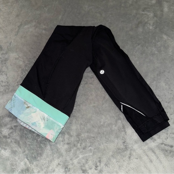 Lululemon Inspire Crop Tight Leggings Size 4 - Picture 1 of 8